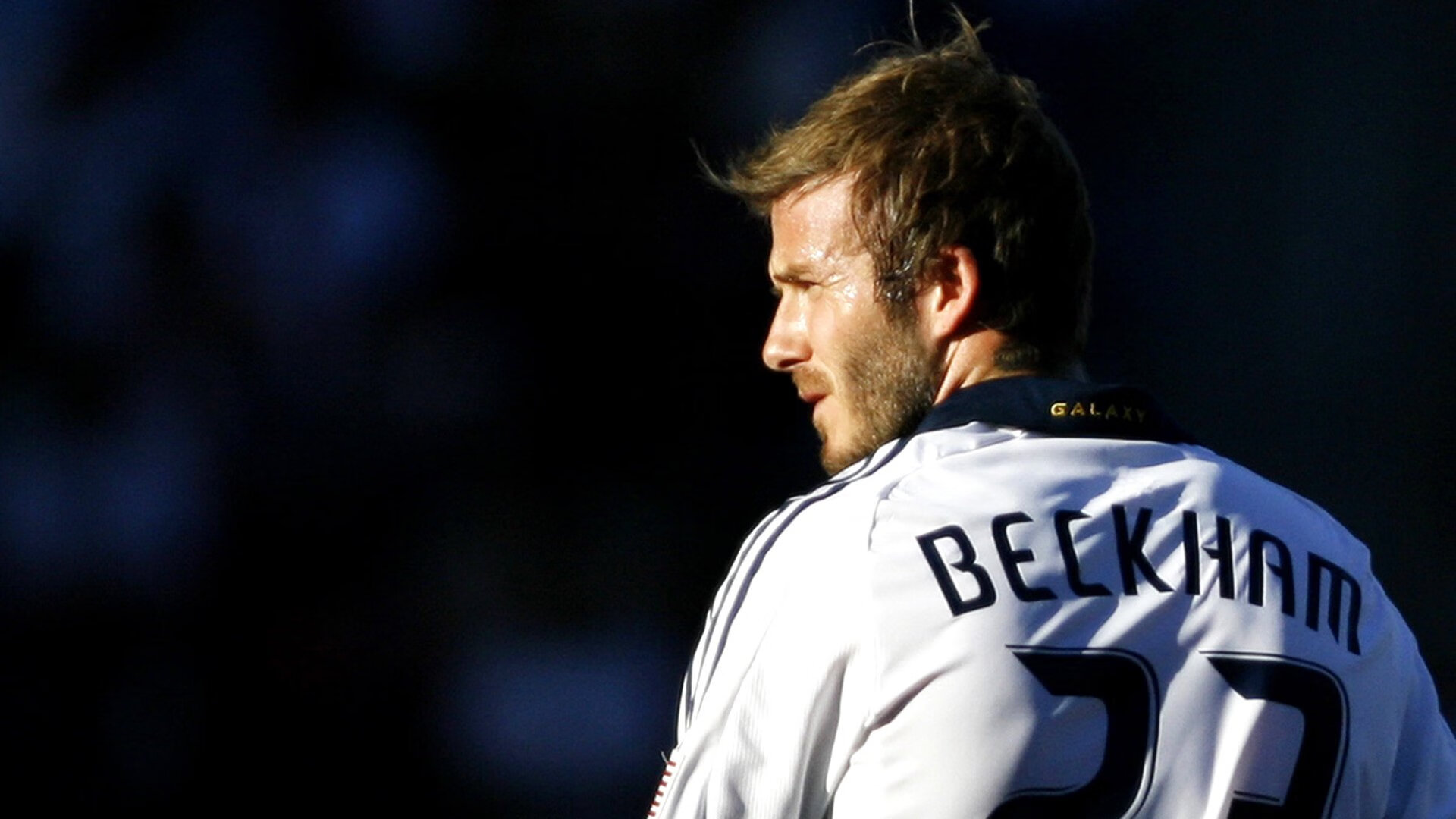 转播商是否对联赛内容操控过多，转播赛事可以收费吗